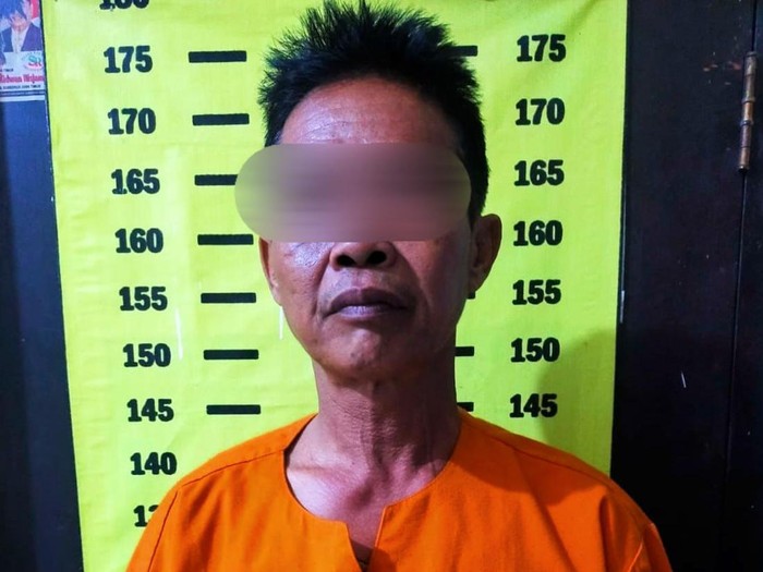BS, pelaku pemerkosaan remaja di Banyuwangi saat ditangkap