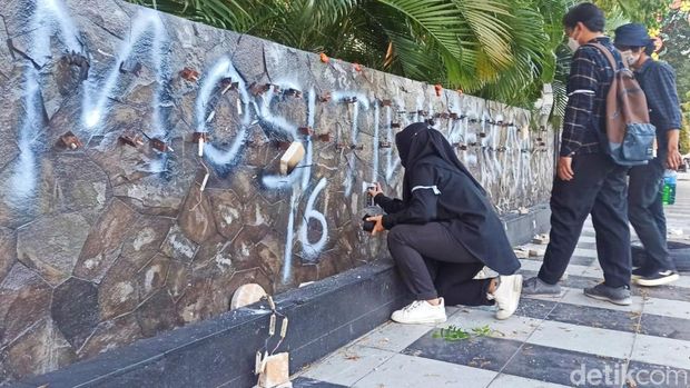 demo banyuwangi vandalisme