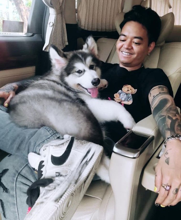 Mesranya Reza Arap dan Wendy Walters Saat Makan Warteg Berdua