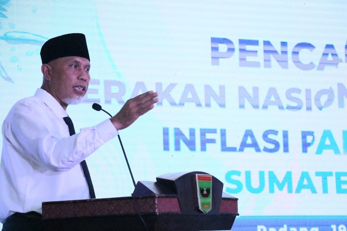 Gubernur Sumbar Buya Mahyeldi