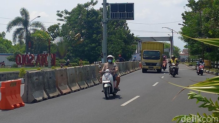 Jembatan Jurug C Solo telah dipasangi barier, Selasa (20/9/2022).