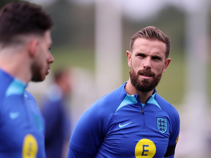 BURTON UPON TRENT, ENGLAND - SEPTEMBER 20: Jordan Henderson of England looks om during a training session at St George's Park on September 20, 2022 in Burton upon Trent, England. England will play their Nations League Group C match against Italy on September 23, 2022 in Milan, Italy. (Photo by Naomi Baker/Getty Images)
