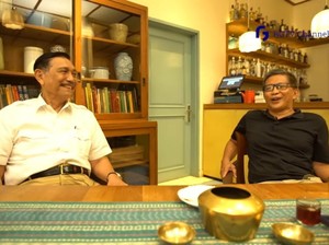 Saat Luhut Puji Kehebatan Rocky Gerung