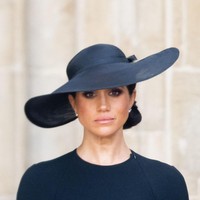 Pakar bahasa tubuh tersebut juga mengatakan Meghan Markle tidak banyak menunjukkan ekspresi di wajah saat menangis. “Kita tidak melihat gerakan otot di wajah Meghan di foto, di mana ini seharusnya terlihat untuk ekspresi emosi yang tulus,” ujar Adrianne. Foto: Dok. Getty Images, Wireimage