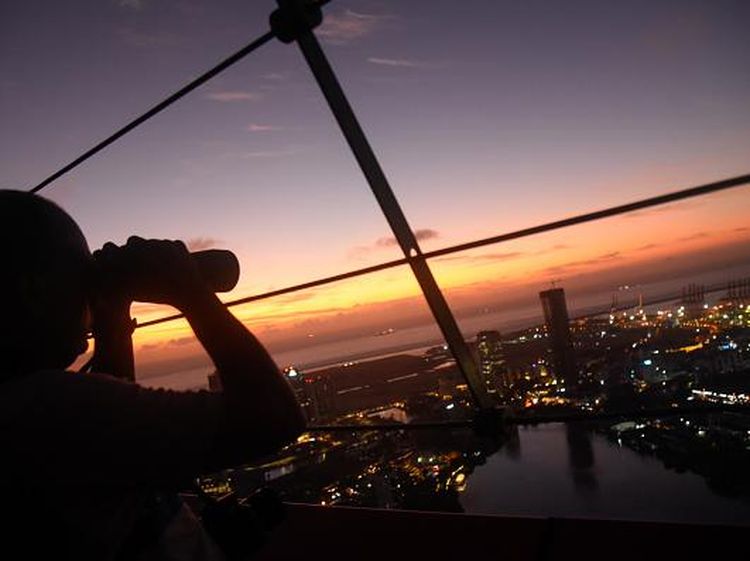 Melihat Cakrawala Kota Kolombo Sri Lanka dari Menara Teratai