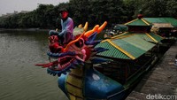 Hendro seorang penyedia jasa perahu naga murah meriah di Waduk Sunter juga mengeluhkan kenaikan harga BBM. Karena pengeluaran menjadi lebih banyak untuk membeli bahan bakar perahu naga, padahal saat ini kondisi wisata masih sepi.