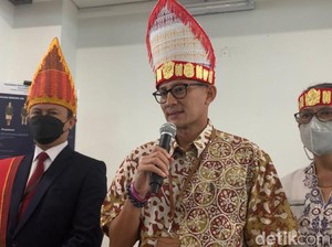 Puji Kuliner di Binjai Enak, Sandiaga Minta Kemasan Diperbaiki