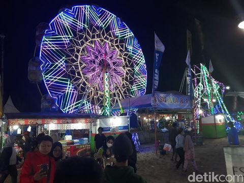Pasar malam Sekaten Solo, Selasa (20/9/2022).