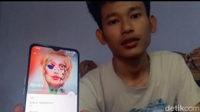 Pemuda Madiun tersangka bjorka
