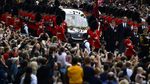 Potret Lautan Manusia Melepas Kepergian Ratu Elizabeth II ke Peristirahatan Terakhir