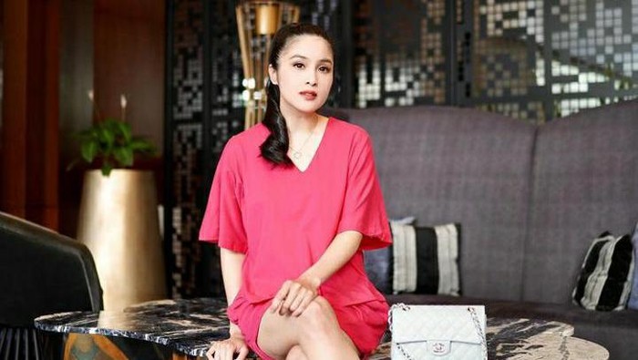 sandra dewi golongan darah