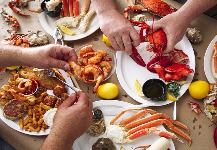 Tempat makan seafood enak