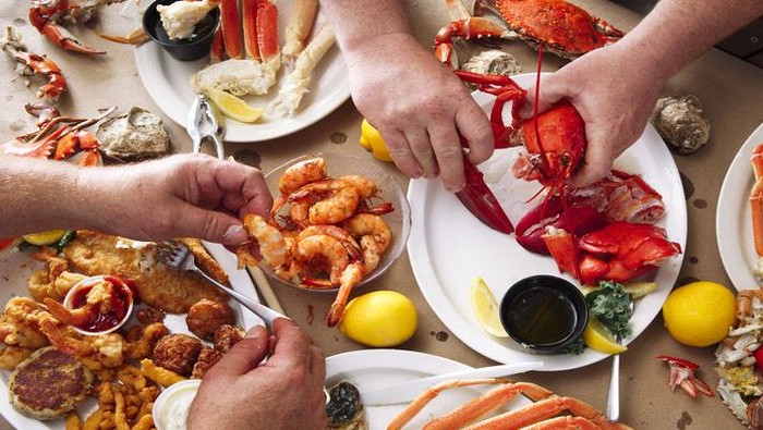 Tempat makan seafood enak