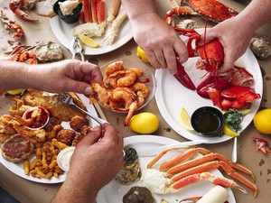 5 Tempat Makan Seafood di Jimbaran yang Enak, Ada Pelopor Ikan Bakar!