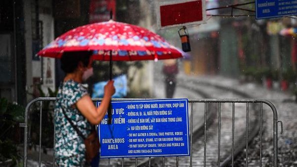 Selain itu, barikade sudah dipasang untuk menghentikan turis mengakses jalan, lapor outlet lokal Vietnam News. (Nhac Nguyen/AFP/Getty Images)  