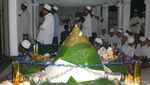 Semarak dan Khidmatnya Tradisi Rebo Wekasan di Gresik