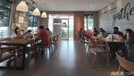 Foto: Kafe Pinggir Danau di Tangsel, Cocok untuk Kencan Tipis-tipis