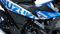 Yang berubah dari Suzuki Satria F150 ini hanya dari segi tampilannya. Dari sektor dapur pacu, Suzuki Satria F150 masih mengandalkan mesin 150cc Double Over Head Camshaft (DOHC) - 4 Valve berteknologi fuel injection. Mesin itu menghasilkan tenaga sebesar 13,6 Kw/10.000 rpm dan torsi sebesar 13,8 Nm/8.500 rpm.Mesin 150 cc Suzuki Satria sudah menggunakan liquid cooling system atau pendinginan radiator. Foto: Dok. Suzuki
