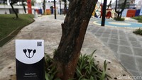 Berdasarkan pantauan detikTravel pada Senin (19/9) sore, meski baru diresmikan, Taman Literasi sudah membetot perhatian. Sesuai dengan namanya, taman ini memang menghadirkan fasilitas yang menunjang kegiatan literasi. 