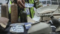 Sejauh ini, pihaknya tengah melakukan pemindahan objek cagar budaya satu per satu. Nantinya temuan ini akan dipamerkan di museum yang akan dibangun di sekitar kawasan Stasiun Kota Tua.