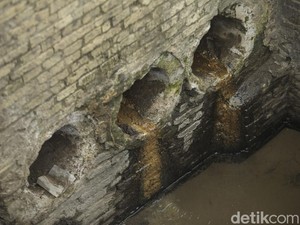Cerita di Balik Saluran Air Kuno Batavia Peninggalan VOC di Proyek MRT
