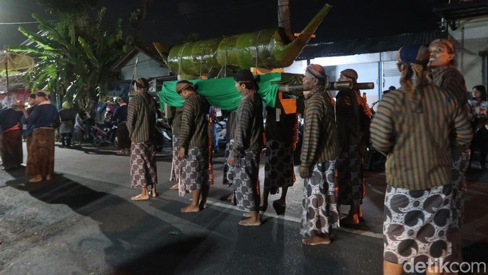 Upacara adat Rebo Wekasan di Pleret, Bantul, Selasa (20/9/2022).