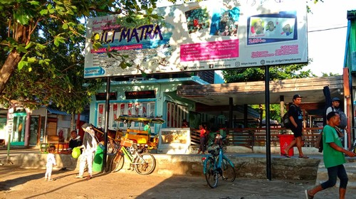 Wisatawan di Gili Trawangan, Lombok, NTB.