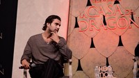 Berkat film itu, Fabien Frankel dan Emilia Clarke jadi dekat dan dia dapat restu dari Ratu Targaryen buat main di House of the Dragon. (Foto: Future Publishing via Getty Imag/Future Publishing)