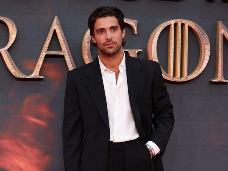 Gagahnya Ser Criston Cole House of the Dragon Meski Tanpa Baju Zirah