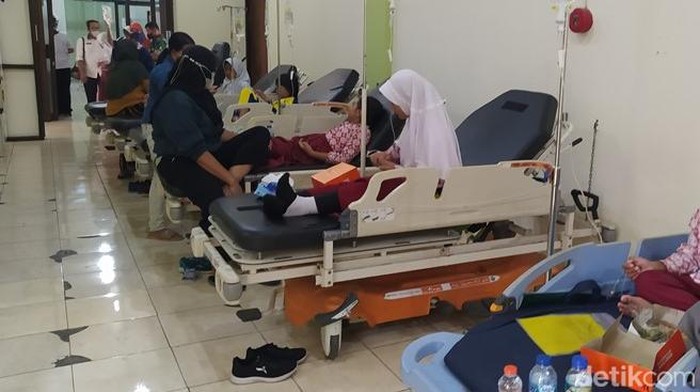 38 siswa MI Maarif Bulurejo, Kecamatan Mertoyudan, Kabupaten Magelang, diduga keracunan massal, Rabu (21/9/2022).