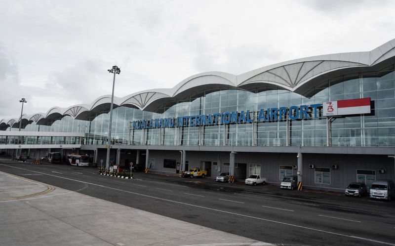 PT Angkasa Pura II melalui anak usaha yakni PT Angkasa Pura Aviasi bersama sejumlah maskapai segera menjadikan Bandara Kualanamu sebagai hub internasional.