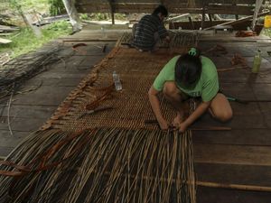 Tolong, Bidai Khas Suku Dayak Mau Diakui oleh Malaysia!