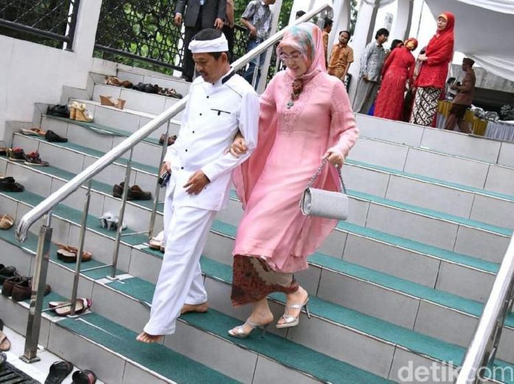 Potret Kebersamaan Bupati Purwakarta-Dedi Mulyadi Sebelum Gugat Cerai