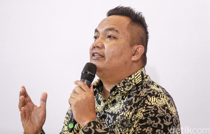 Diskusi dengan tema Berdayakan Petani Swadaya, Wujudkan Kelapa Sawit Berkelanjutan berlangsung di Jakarta, Rabu (21/9/2022). Pelatihan ini menggunakan kurikulum komprehensif yang mencerminkan Prinsip & Kriteria (P&C) dari RSPO untuk membantu petani memperkecil kesenjangan antara kebiasaan bertani mereka dengan standar praktik yang menjadi syarat sertifikasi RSPO. Petani yang bersertifikat RSPO memiliki akses ke rantai pasokan minyak sawit berkelanjutan dan pasar premium secara global.