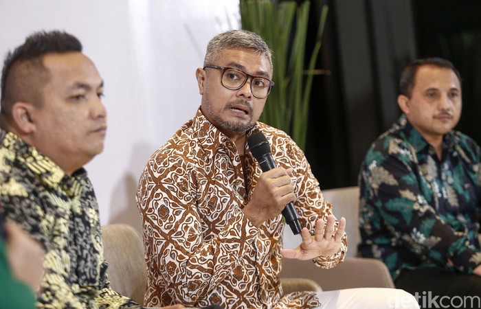Diskusi dengan tema Berdayakan Petani Swadaya, Wujudkan Kelapa Sawit Berkelanjutan berlangsung di Jakarta, Rabu (21/9/2022). Pelatihan ini menggunakan kurikulum komprehensif yang mencerminkan Prinsip & Kriteria (P&C) dari RSPO untuk membantu petani memperkecil kesenjangan antara kebiasaan bertani mereka dengan standar praktik yang menjadi syarat sertifikasi RSPO. Petani yang bersertifikat RSPO memiliki akses ke rantai pasokan minyak sawit berkelanjutan dan pasar premium secara global.