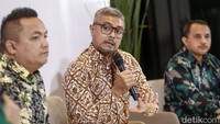 Musim Mas, salah satu perusahaan kelapa sawit terintegrasi terbesar di dunia, hari ini juga mengumumkan bahwa gabungan petani swadaya peserta program pelatihan petaninya telah berhasil menjual minyak sawit berkelanjutan bersertifikasi RSPO kepada pembeli internasional melalui platform perdagangan RSPO.