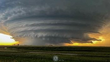 Badai di Glenburn, North Dakota Foto: Boredpanda