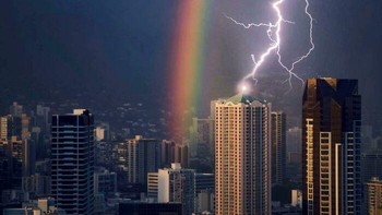 Foto diambil di Oahu, Hawaii oleh Benji Barnes Foto: Boredpanda