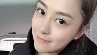 Ia sempat ditahan di bandara Jerman karena dianggap terlalu cantik. Dok. Instagram