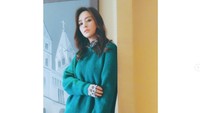 Meski sudah menunjukkan bukti jika dirinya adalah seorang artis, Gillian Chung masih ditahan oleh mereka. Dok. Instagram