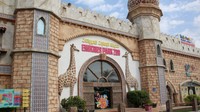  Emirates Park Zoo resmi dibuka tahun 2018. Salah satu kebun binatang paling populer di Abu Dhabi ini menawarkan pengalaman yang unik bagi setiap pengunjungnya. Foto: Pool/Site