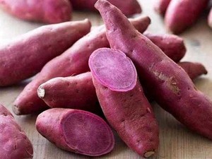 Sering Disangka Sama, Ini Perbedaan Ube dan Ubi Ungu