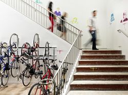 Mengintip Markas Besar Facebook yang Bikin Karyawan Betah