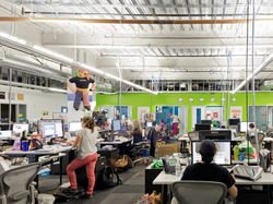 Mengintip Markas Besar Facebook yang Bikin Karyawan Betah