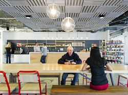 Mengintip Markas Besar Facebook yang Bikin Karyawan Betah