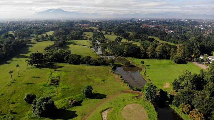 Keren! Begini Potret Hunian Tepi Danau di Sawangan Setelah sukses dengan dua cluster terdahulunya, Shila at Sawangan kembali meluncurkan kawasan hunian premium bertajuk ‘LakeSeries’ yang mengusung cluster-cluster dengan konsep ‘waterfront living’.