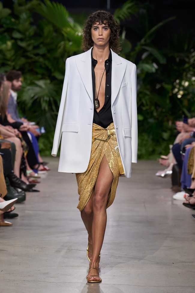 Kehidupan para perempuan kota yang bebas dan elegan kembali menginspirasi Michael Kors untuk koleksi busana yang ditampilkan di New York Fashion Week Spring/Summer 2023.  Foto: Dok. Michael Kors.