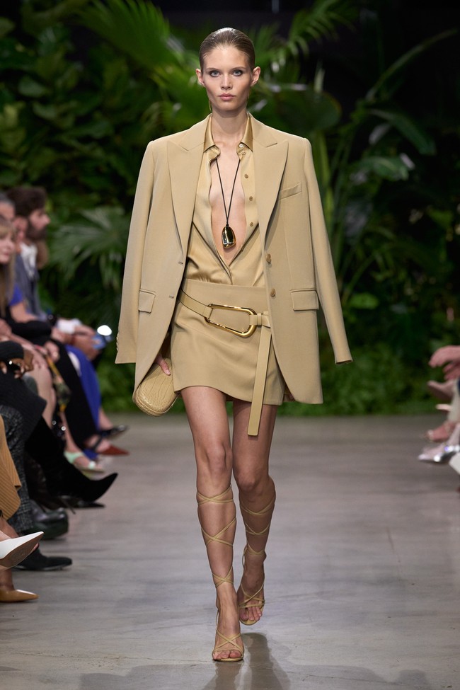 Kehidupan para perempuan kota yang bebas dan elegan kembali menginspirasi Michael Kors untuk koleksi busana yang ditampilkan di New York Fashion Week Spring/Summer 2023. Foto: Dok. Michael Kors.