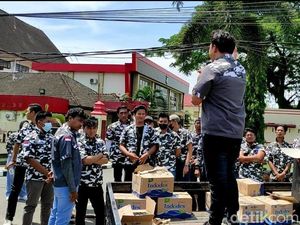 Geruduk Polda Sumut, Mahasiswa Minta Kapolda Tangkap Apin BK