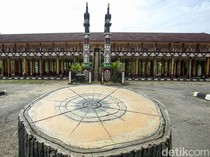 Bisa Sampai 150 Meter,  Rumah Suku Dayak Bisa Dihuni 100 Orang